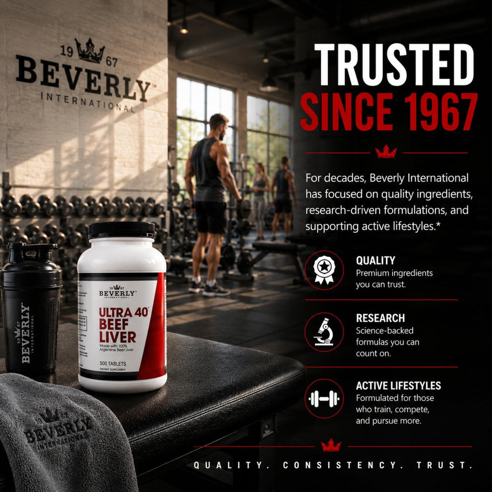 Beverly International Ultra 40 persona en gimnasio sosteniendo tabletas para recuperación