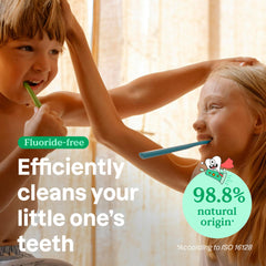 BIO SPECTRA ATTITUDE textura cremosa de la pasta, muestra de suavidad para niños