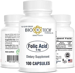 Bio-Tech Pharmacal cápsulas junto a un vaso de agua en contexto diario