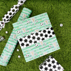 BIOBROWN detalle de la cara verde con balones y trofeos, decora regalos infantiles con energía