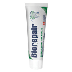 Primer plano textura de pasta Biorepair con microRepair que mejora esmalte