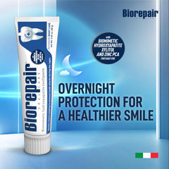 Biorepair textura de la pasta dental en primer plano, muestra suavidad y limpieza