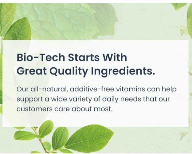 BioTechUSA cápsula junto a mano para comparar tamaño y cantidad