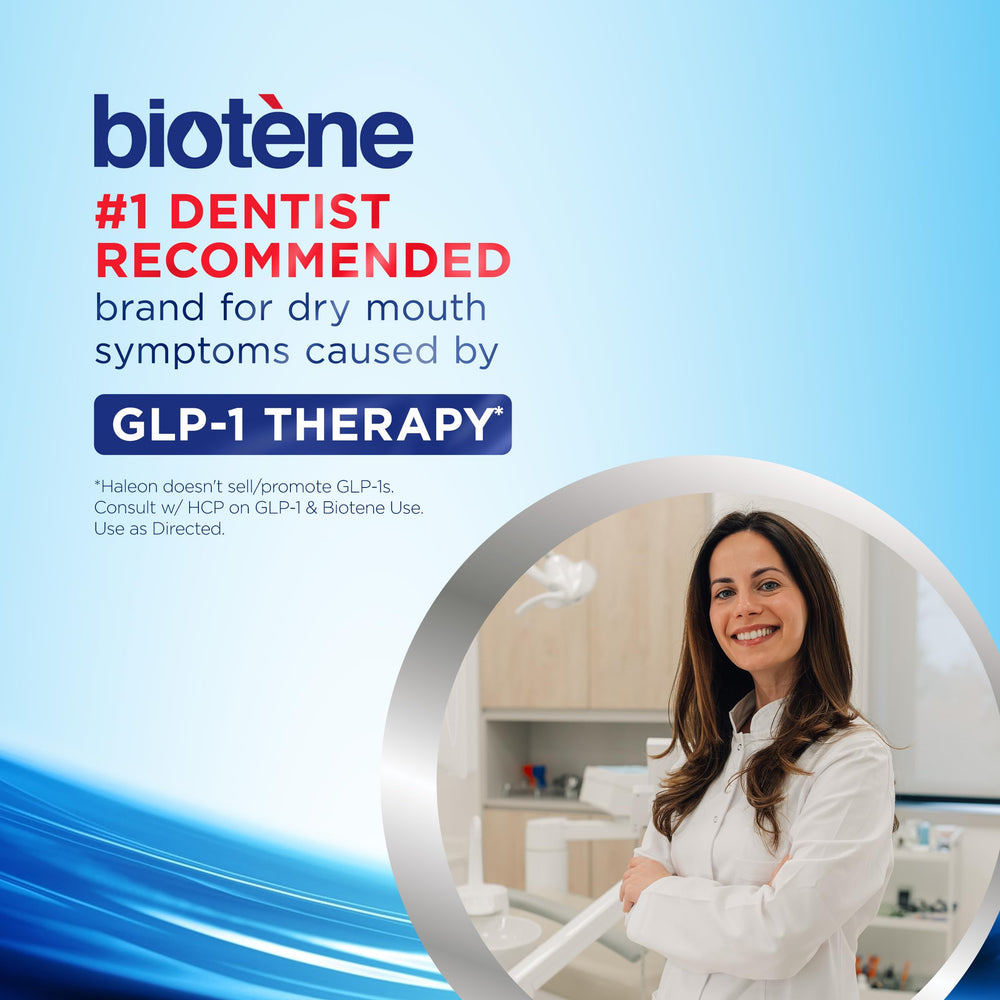 Persona usando Biotene enjuague mostrando alivio inmediato y frescura