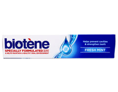 Biotene etiqueta con ingredientes y enzimas que fortalecen la saliva