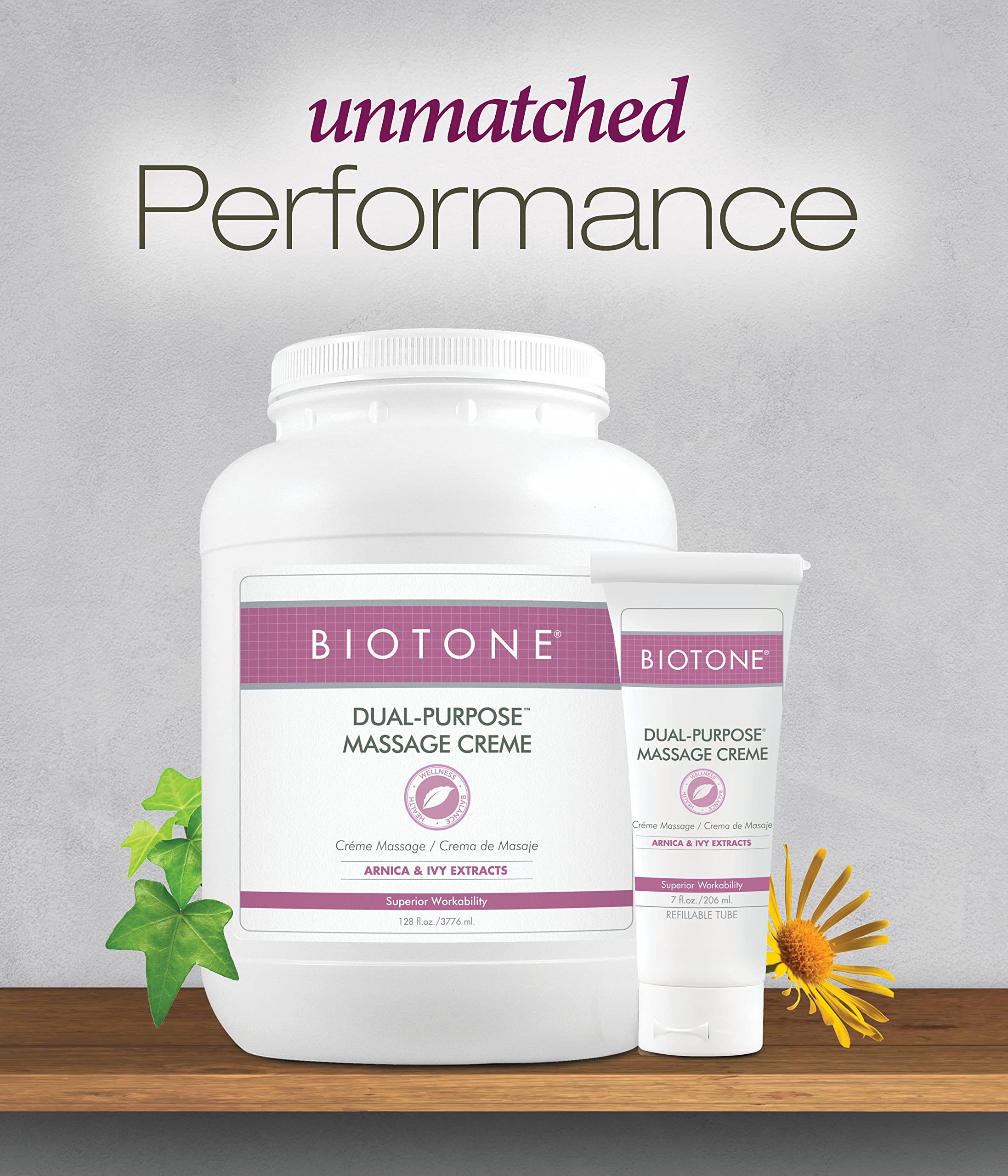 BIOTONE crema en manos de terapeuta facilitando masaje profesional