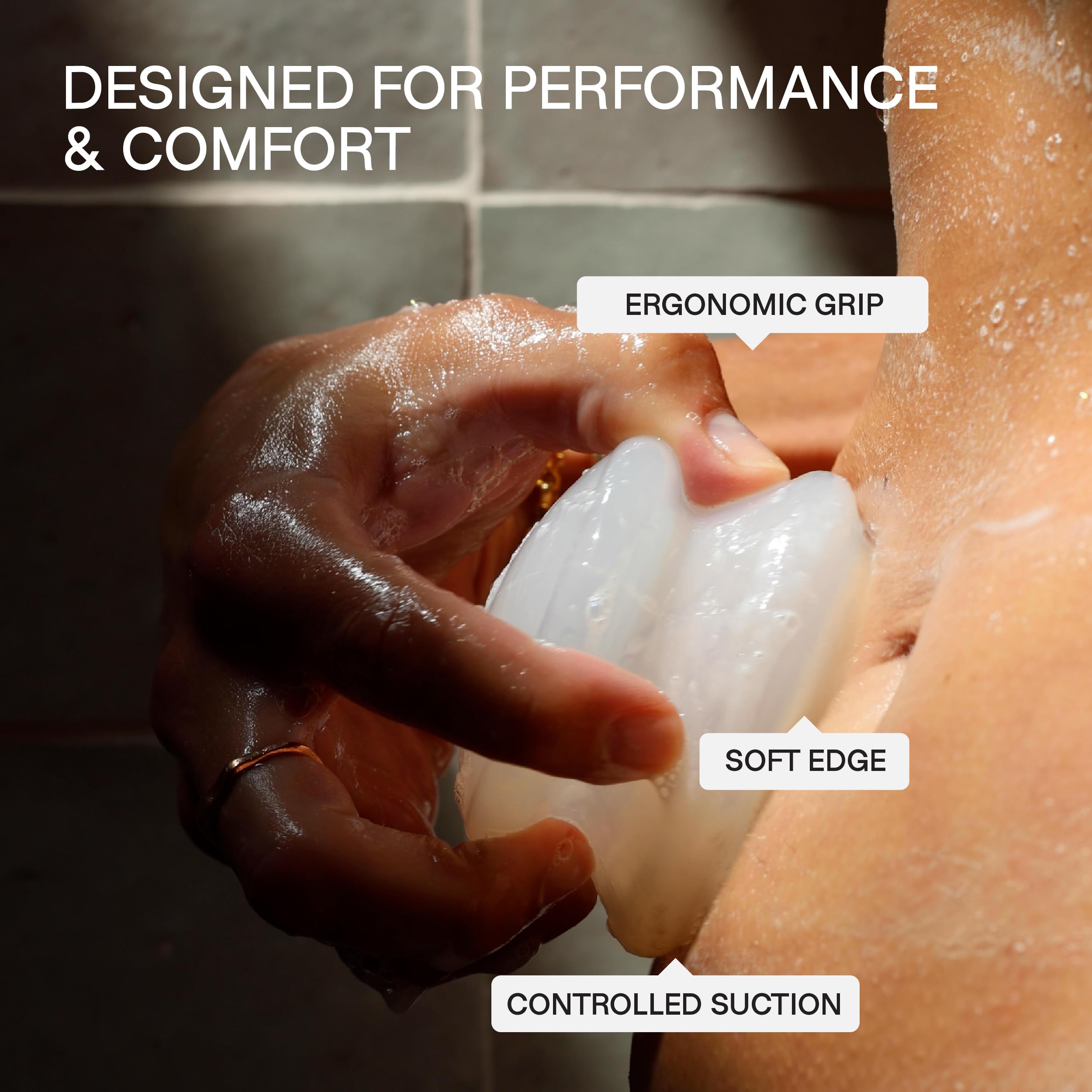 biotyspa masaje en espalda con aceite favorece deslizamiento y confort