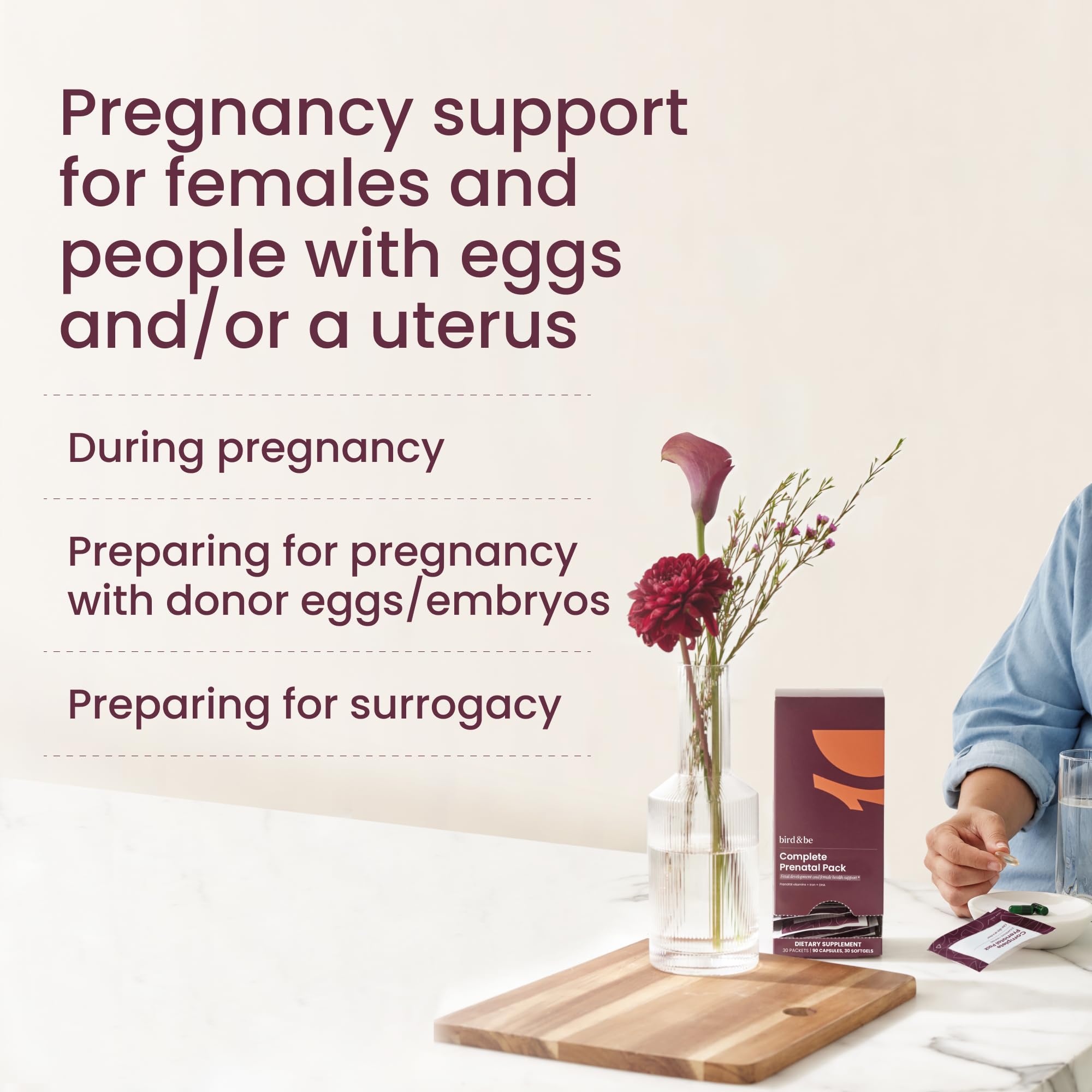 bird&be sobre en mano para comparar tamaño y facilidad de transporte