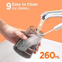 Bitvae en uso sobre lavabo demostrando limpieza interdental eficiente