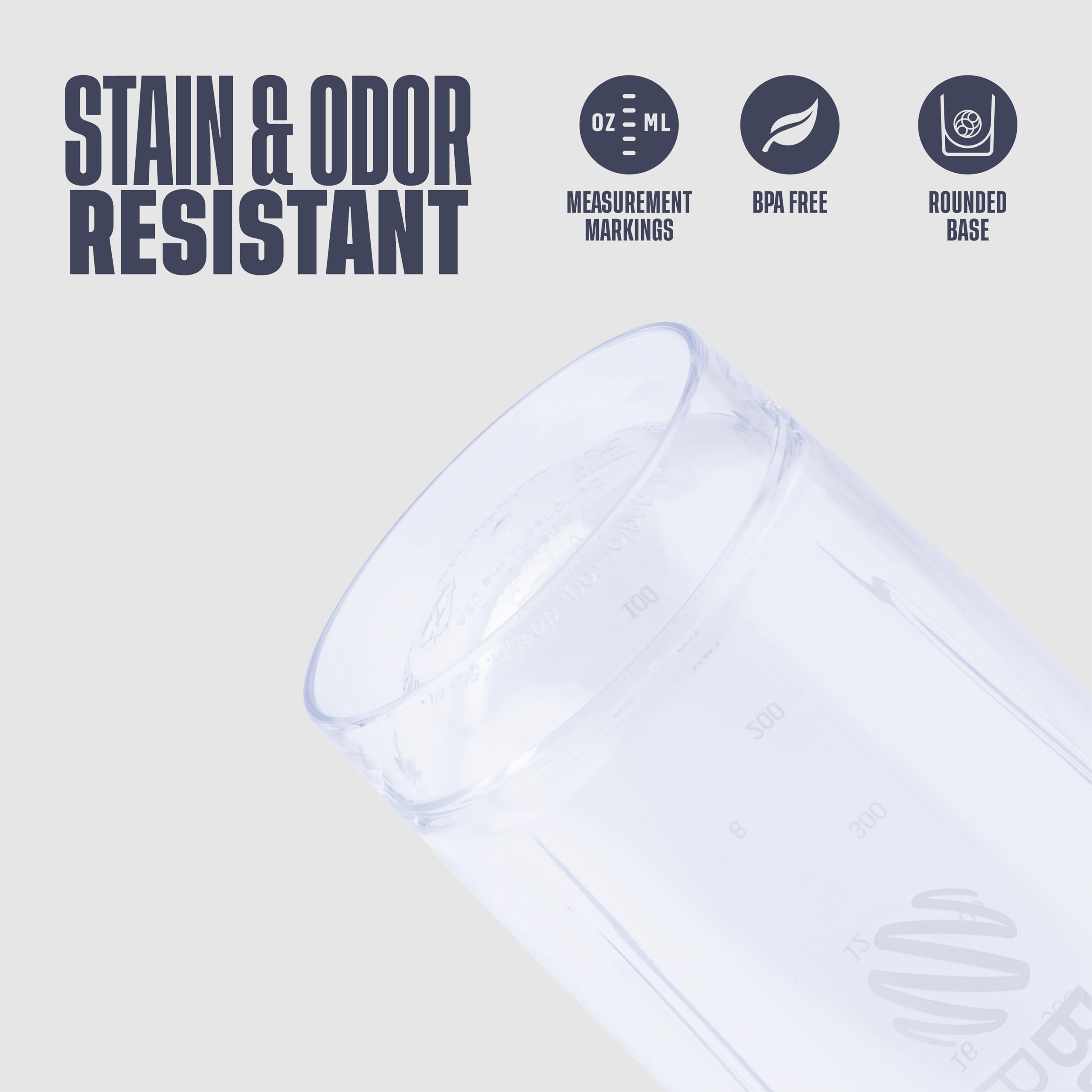 BlenderBottle boca ancha añadiendo polvo e ingredientes fácilmente