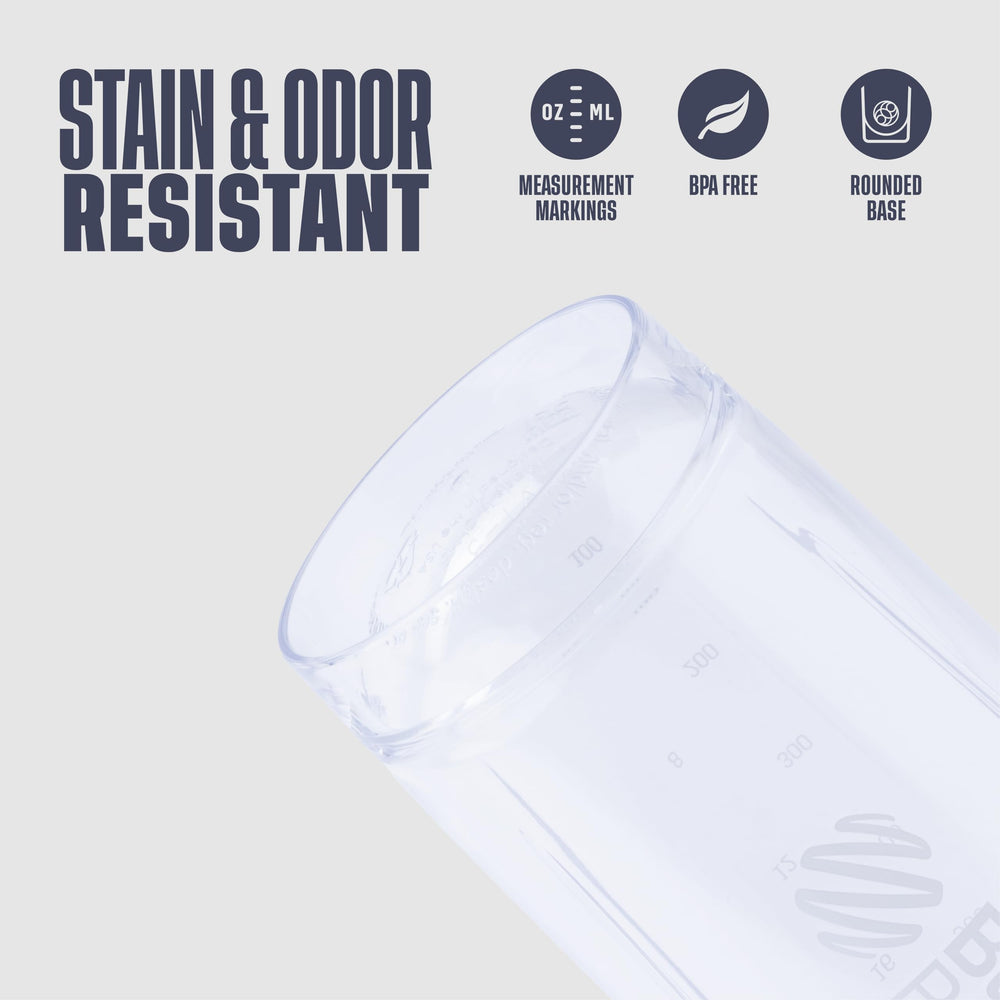 BlenderBottle boca ancha añadiendo polvo e ingredientes fácilmente