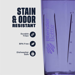 BlenderBottle en mano en gimnasio, uso práctico para batidos y agua