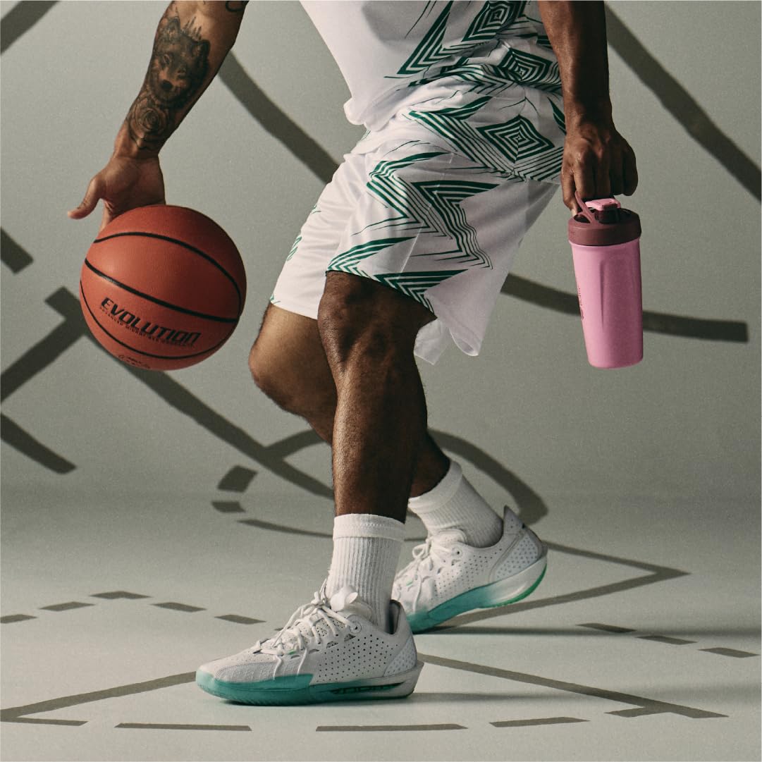 BlenderBottle interior con marcas medidoras que facilitan preparar porciones