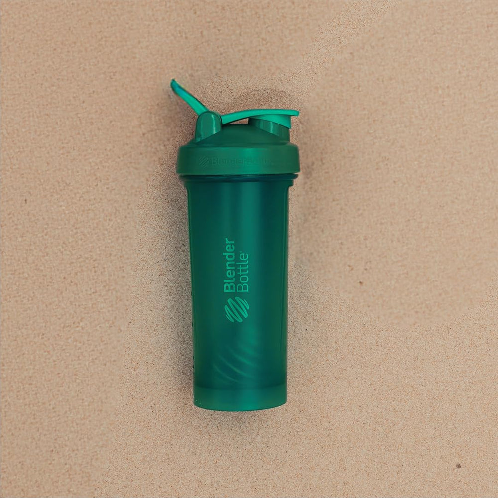 Marcajes en onzas y mililitros en BlenderBottle que facilitan medición precisa de ingredientes