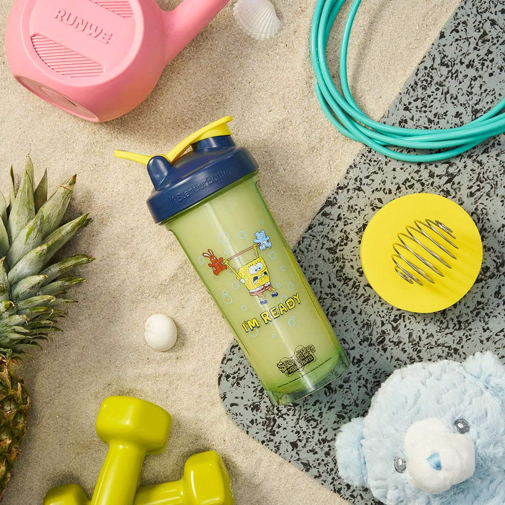BlenderBottle ProSeries en uso en gimnasio ofreciendo conveniencia y limpieza