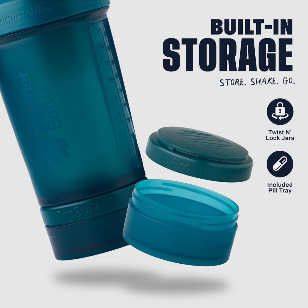 Detalle del BlenderBall patentado dentro del vaso BlenderBottle para mezclas sin grumos