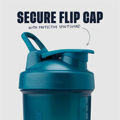 Frascos Twist n' Lock apilados de BlenderBottle con polvos y snacks, almacenamiento modular