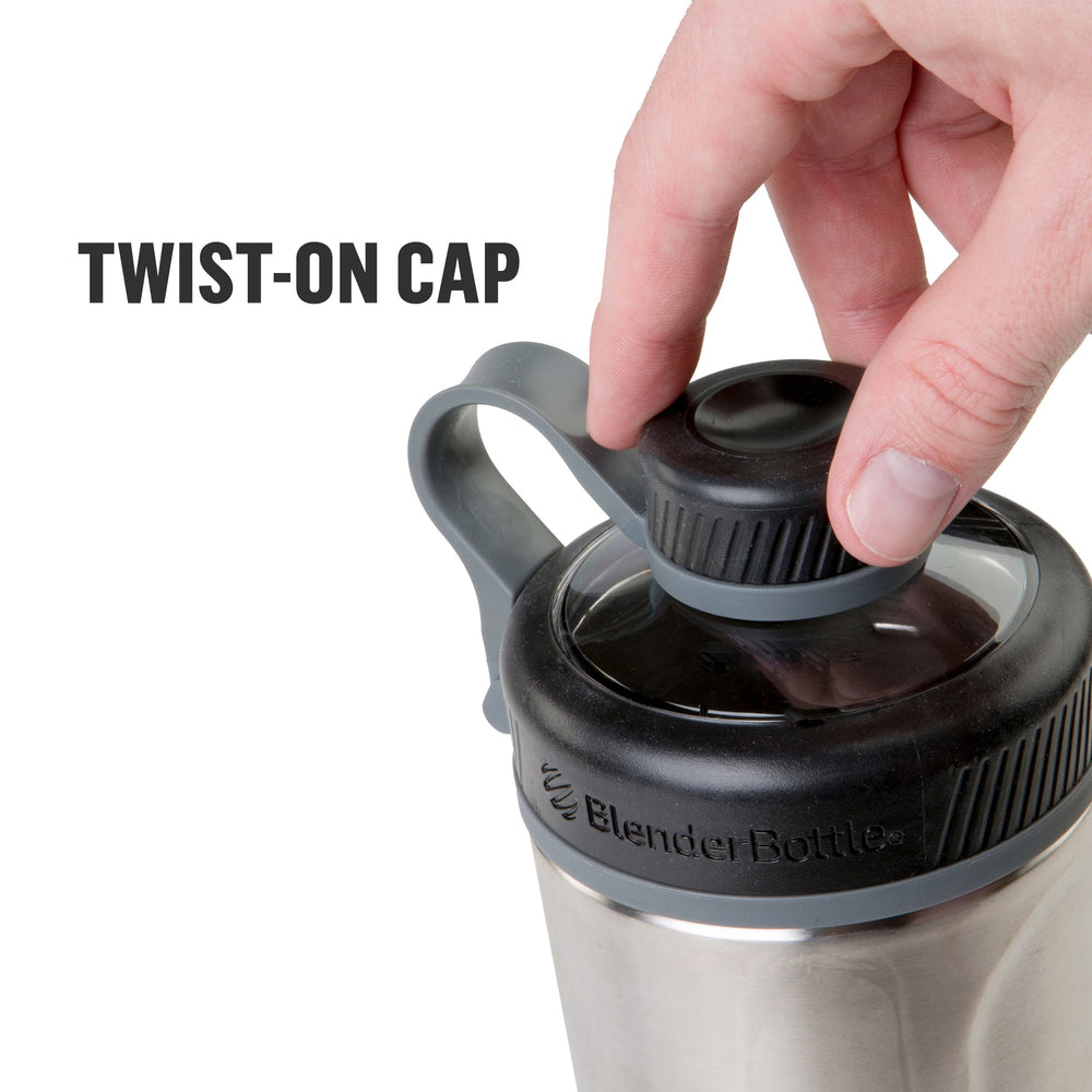 BlenderBottle Radian boca ancha aceptando scoops grandes y limpieza fácil