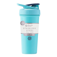 BlenderBottle Strada Sleek vista frontal en seafoam, diseño elegante y capacidad