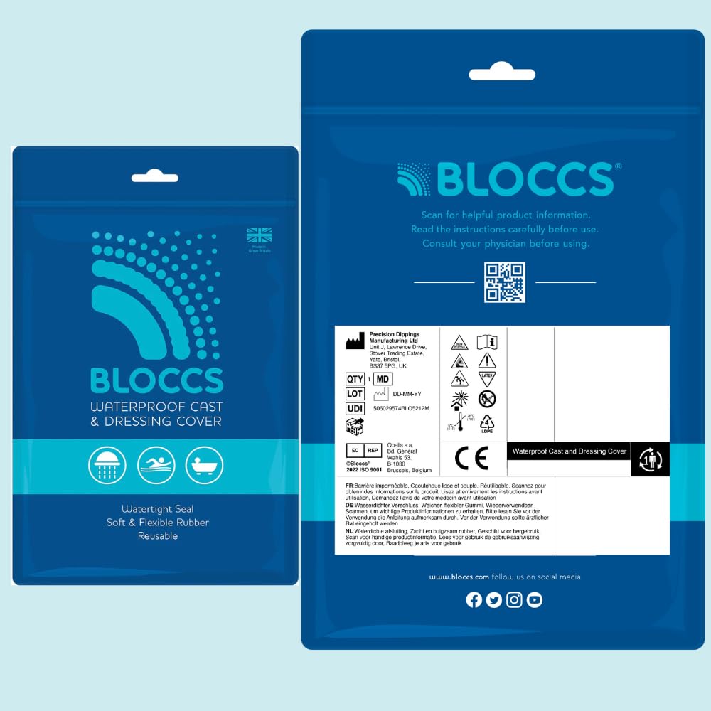 BLOCCS familia en piscina con protector para baño seguro y seco