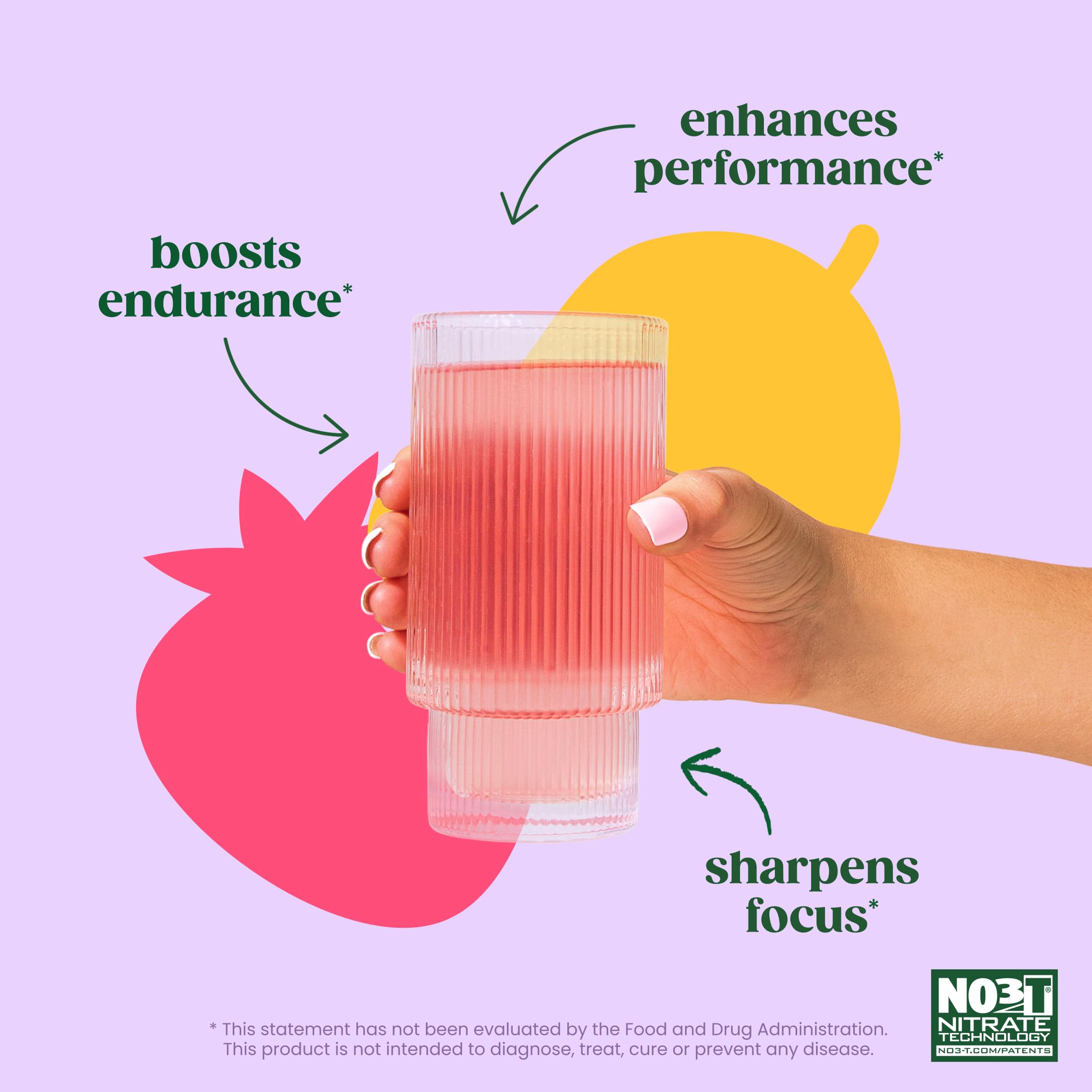 Bloom Nutrition bebida mezclada en vaso, hidratación y energía listas antes del entrenamiento