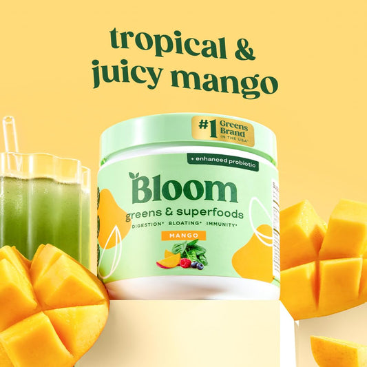 Bloom Nutrition textura del polvo en primer plano demostrando mezcla fina y fácil disolución