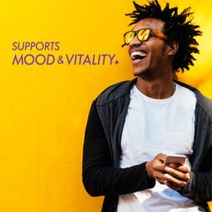 BlueBonnet persona usando gotas sublinguales para administración fácil