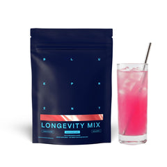 Blueprint Bryan Johnson bote frontal mostrando la marca y beneficio de soporte nutricional