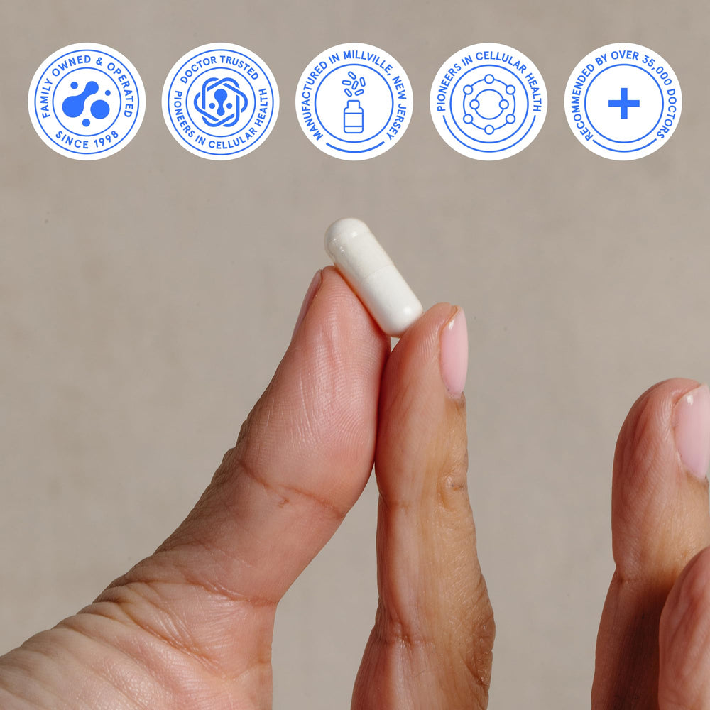 BodyBio close-up del líquido liposomal mostrando aspecto y pureza