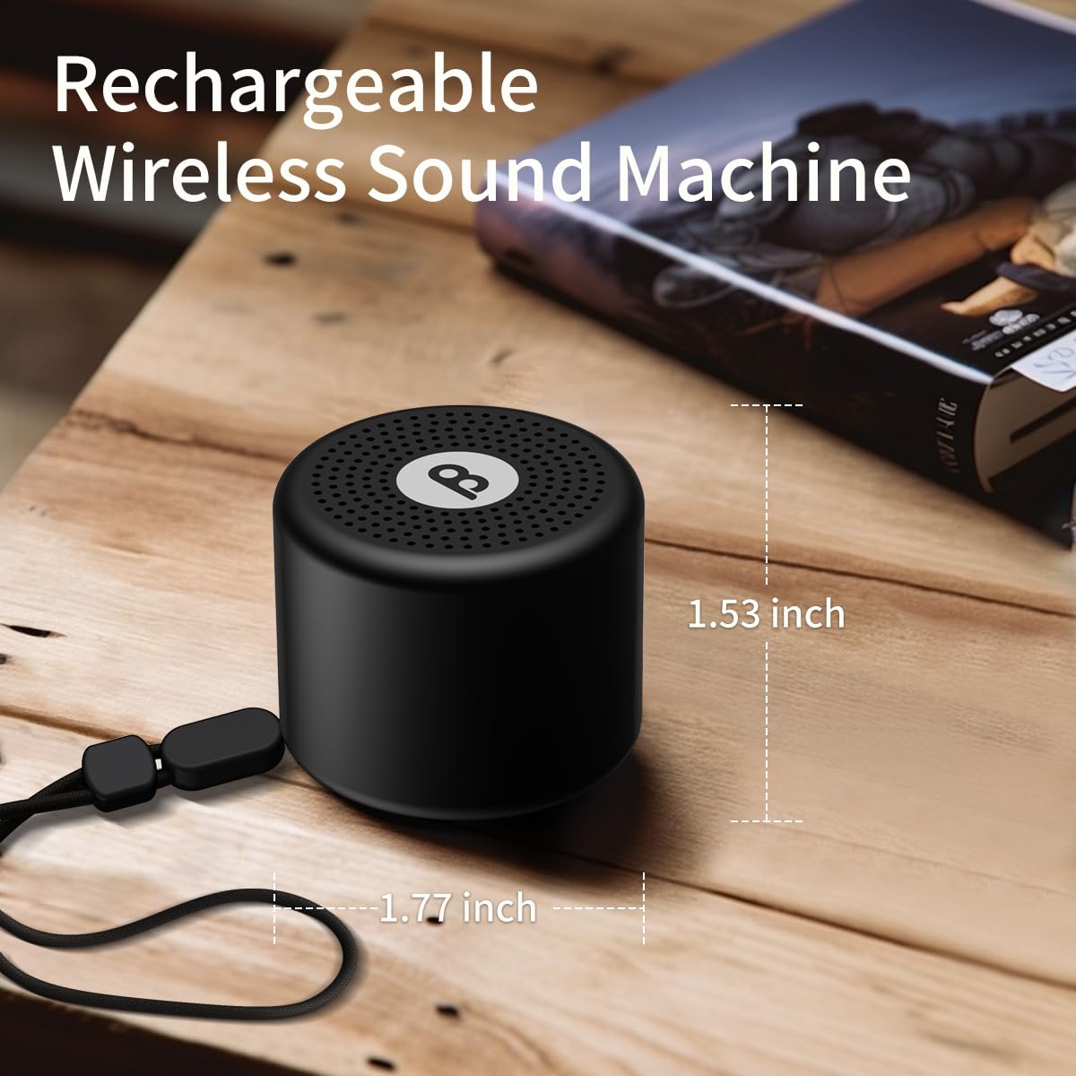 BodyHush comparado con mano para mostrar tamaño mini y comodidad de llevar