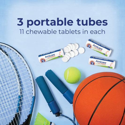 Boiron Arnicare tubos abiertos con tabletas visibles, beneficio: formato fácil de llevar y usar
