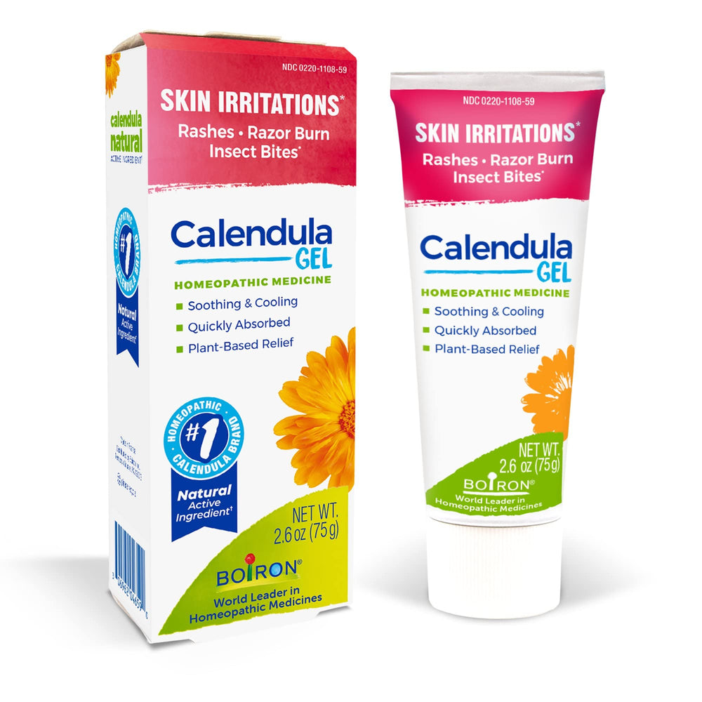 Boiron calendula gel en estantería de baño como opción diaria de cuidado