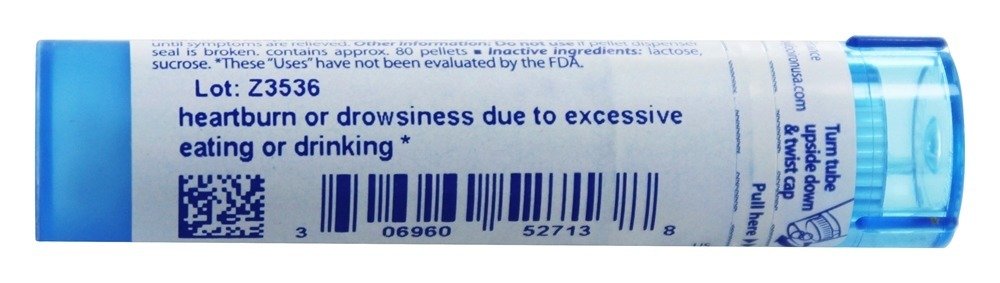 Boiron Nux vomica 30C presentación para uso en casa.