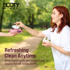 BOOTY WIPES toallita extendida mostrando textura y grosor, facilita limpieza eficaz