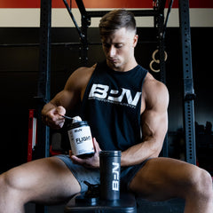 BARE PERFORMANCE NUTRITION etiqueta con ingredientes y certificación visible