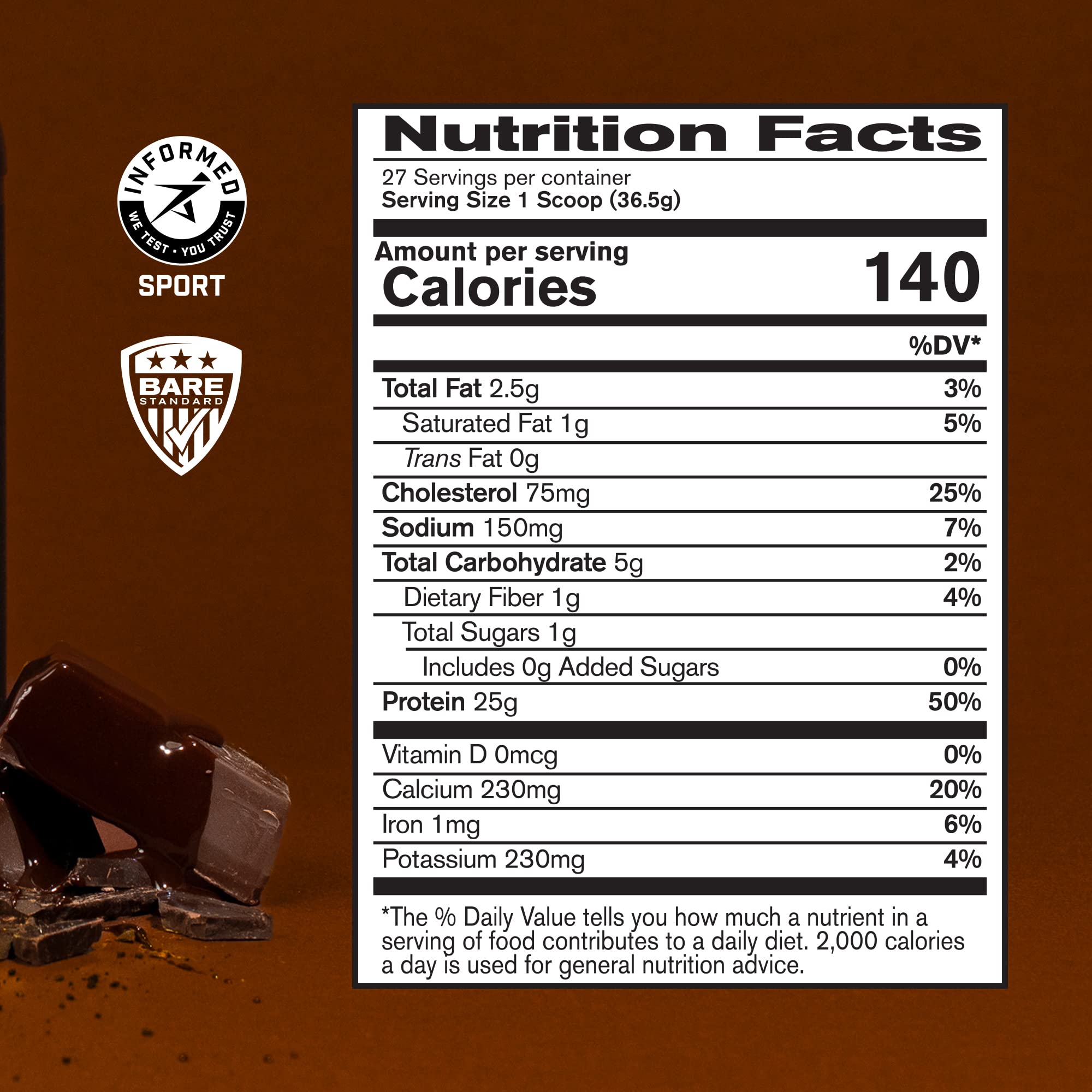 BARE PERFORMANCE NUTRITION primer plano del polvo y mezcla cremosa