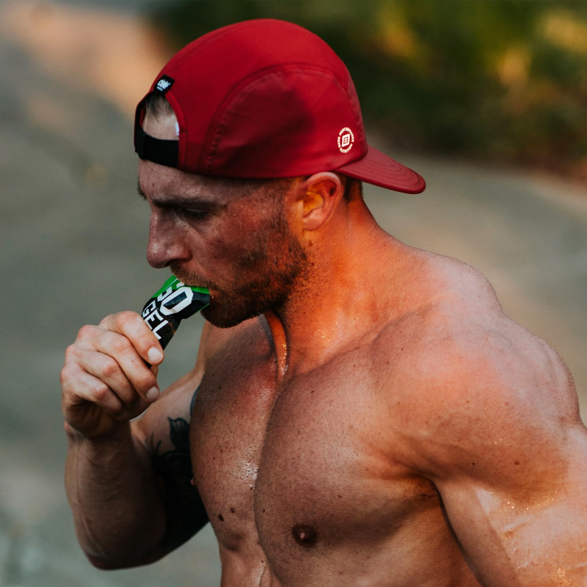 BARE PERFORMANCE NUTRITION primer plano de manzana y canela como sabor natural
