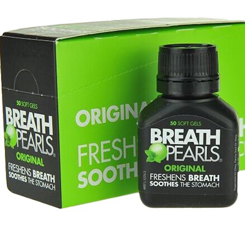 Breath Pearls uso en reunión social ofreciendo aliento fresco y tranquilidad