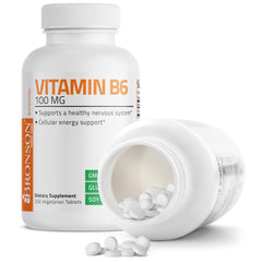 Bronson Vitamina B6 en cocina junto a alimentos, sugiere integración con dieta diaria