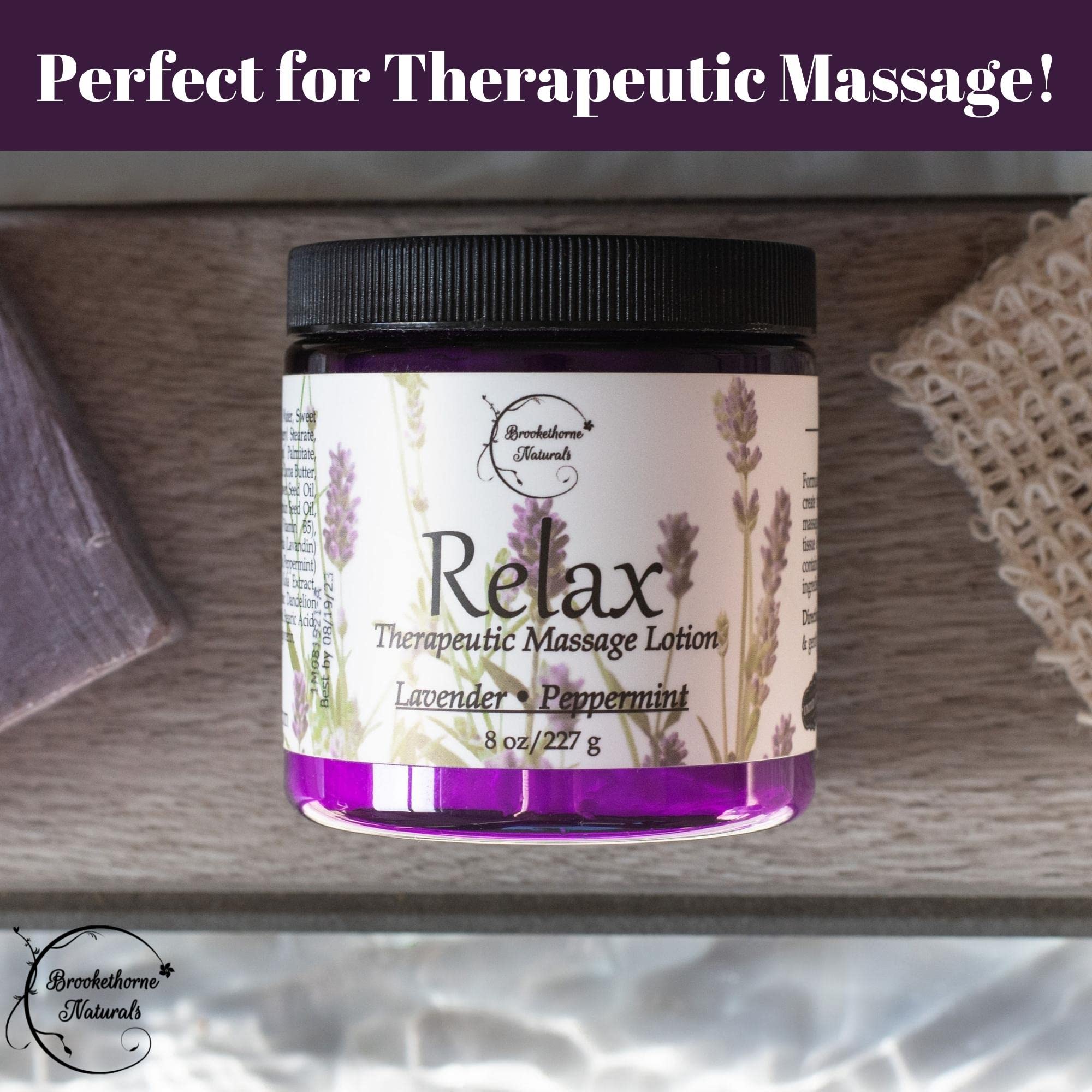 Brookethorne Naturals textura cremosa de la loción mostrando deslizamiento sedoso