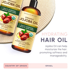 Brooklyn Botany aplicación del aceite de jojoba en mano para piel suave y absorción rápida