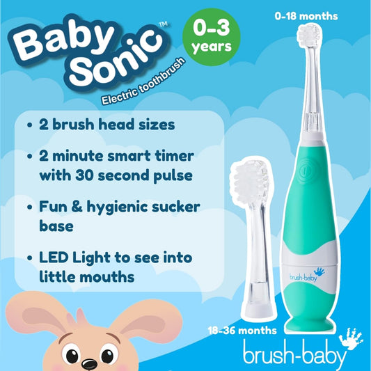 brush-baby primer plano de cerdas suaves que cuidan encías sensibles