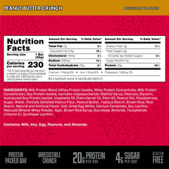 Barra BSN Protein Crisp Bar en mano para comparar tamaño y facilidad de transporte