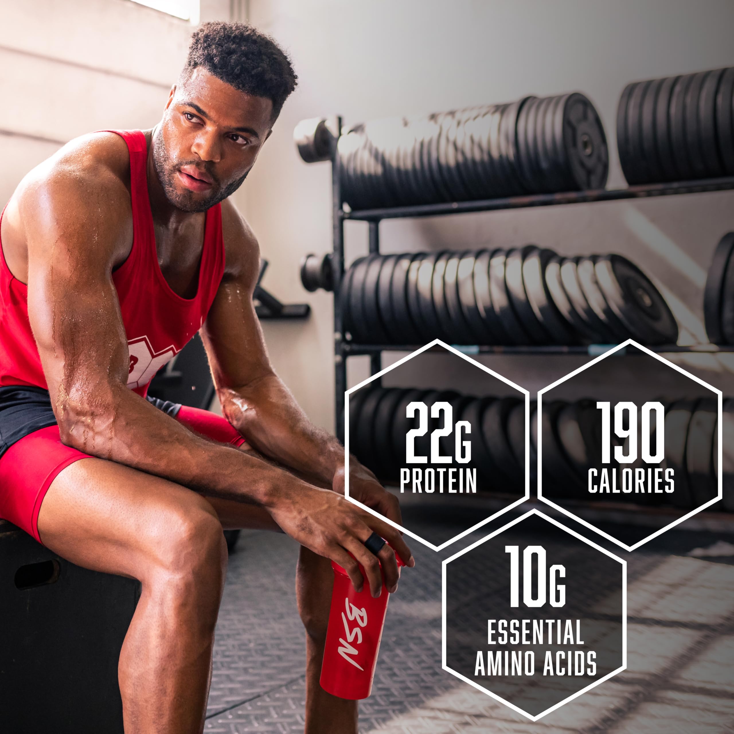 Cucharada con porción de BSN SYNTHA-6 indicando 22 g de proteína