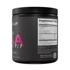 Bucked Up vaso mezclado en uso para hidratación durante entrenamiento