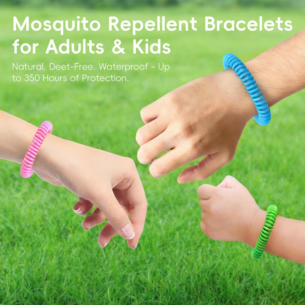 BuggyBands pulsera puesta en la piscina mostrando resistencia al agua y uso seguro