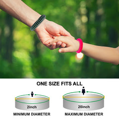 Pulsera BuggyBands en muñeca durante una caminata, comodidad y protección aromática