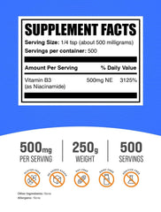 BulkSupplements detalle del polvo de niacinamida, textura fina para mezclas fáciles