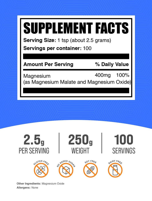 BulkSupplements polvo de magnesio malato cerca destacando textura fina