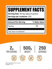 BulkSupplements textura del polvo de taurina en primer plano, mezcla homogénea
